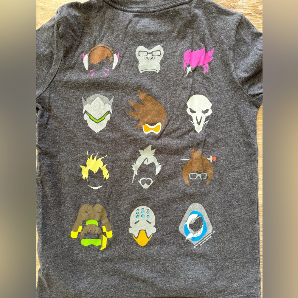 Old Navy Gray Overwatch Kids SZ 8 M